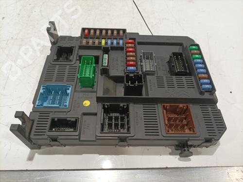 Used Fuse box Fuse box PEUGEOT 208 I (CA_, CC_) 1.6 HDi (92 hp) 30646309 30646309
