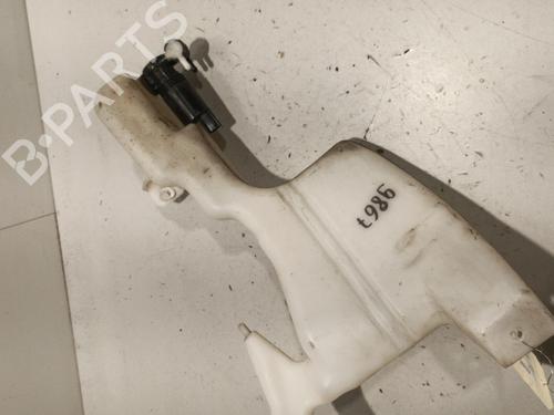 Used Windscreen washer tank Windscreen washer tank 22572651 22572651