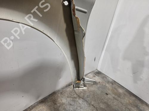 Used Right front fenders Right front fenders 37664129 37664129