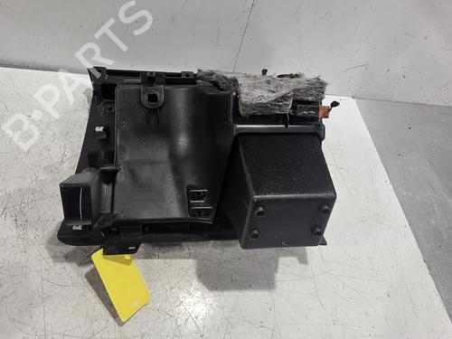 Used Glove box Glove box PEUGEOT 5008 II (MC_, MJ_, MR_, M4_) 1.5 BlueHDi 130 (MCYHZJ, MCYHZR, MCYHZX) (131 hp) 40251615 40251615