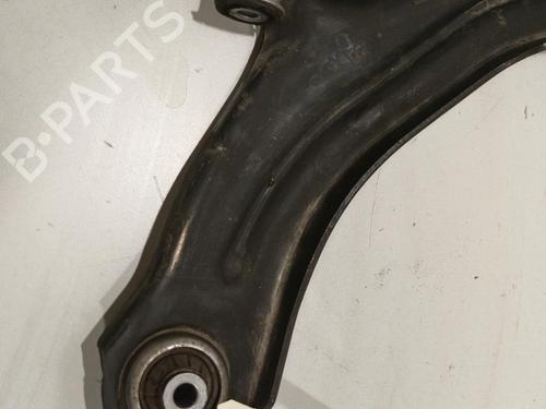 Used Right front suspension arm RENAULT ZOE (BFM_) ZOE (92 hp) 22571141