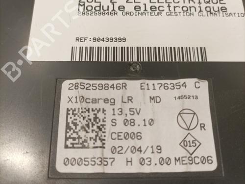 Used Electronic module Electronic module RENAULT ZOE (BFM_) ZOE (92 hp) 22577777 22577777
