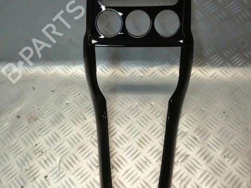 Used Middle console Middle console CITROËN DS3 (SA_) 1.6 HDi 110 (112 hp) 22578707 22578707