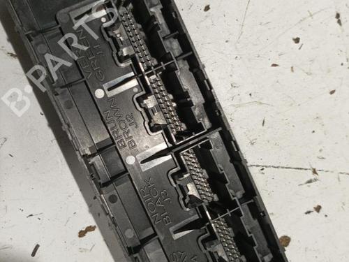 Used Fuse box CHEVROLET CRUZE (J300) 2.0 CDI (163 hp) 22576671