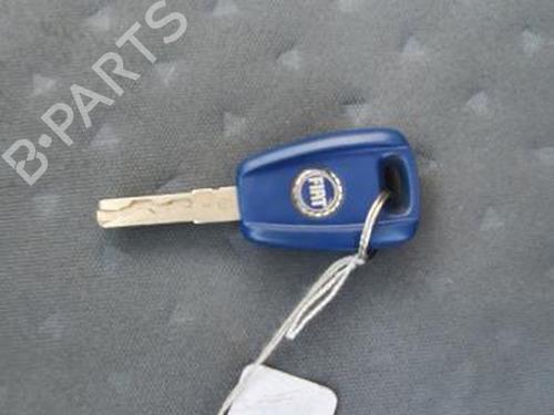 Right taillight FIAT PUNTO (188_) 1.3 JTD 16V | BP22587248C35 