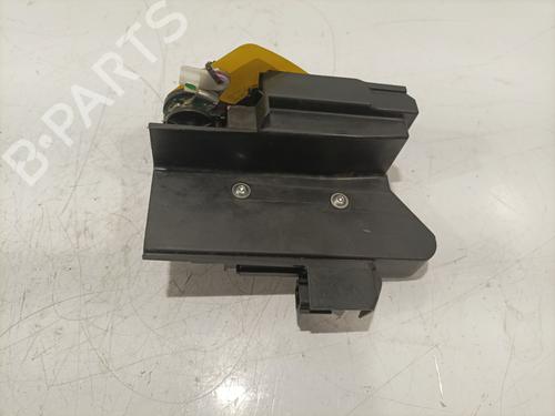 Højre bagtil lås DACIA DUSTER (HM_) 1.5 dCi 115 (HMAD) (116 hp) 29848084