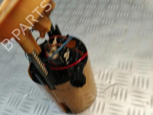 Used Fuel pump BMW 3 (E90) 320 d (163 hp) 22590653