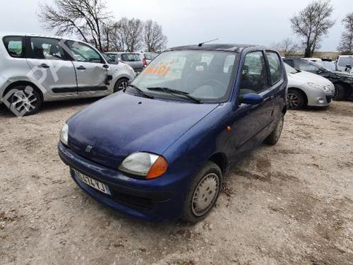 Left front indicator FIAT SEICENTO / 600 (187_) 0.9 (187AXA, 187AXA1A) | BP22590959C32 