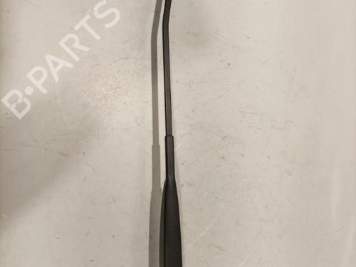 Front windshield wiper arm FIAT 500 (312_) 1.2 (312AXA1A) | BP22579448C143