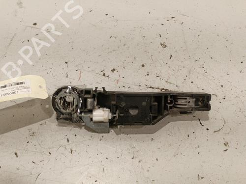 Used Front left exterior door handle RENAULT CLIO III (BR0/1, CR0/1) 1.5 dCi (75 hp) 22571917