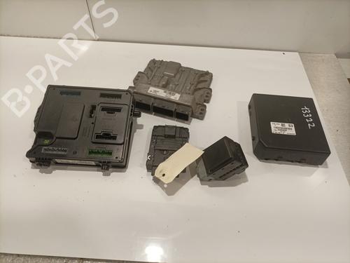 Used Electronic module RENAULT SCÉNIC III (JZ0/1_) 1.5 dCi (JZ02, JZ0R) (95 hp) 26296899