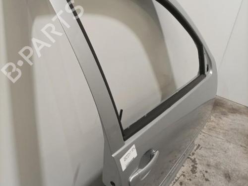 Used Right front door Right front door 22569578 22569578