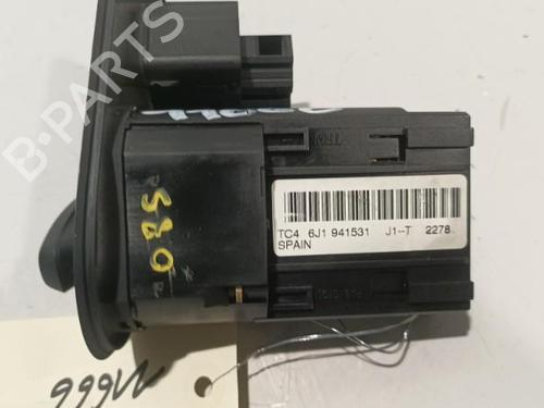 Used Headlight switch SEAT IBIZA IV SC (6J1, 6P5) 1.4 TDI (80 hp) 22569951