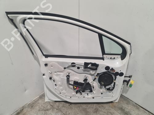 left-front-door-peugeot-2008-i-cu_-2013-35924041 main image