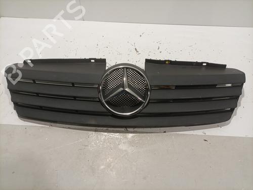 Used Grille MERCEDES-BENZ VANEO (414) 1.7 CDI (414.700) (91 hp) 22583212