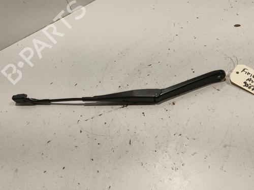 Front windshield wiper arm FORD FIESTA VI (CB1, CCN) 1.6 ST | BP22588690C143 