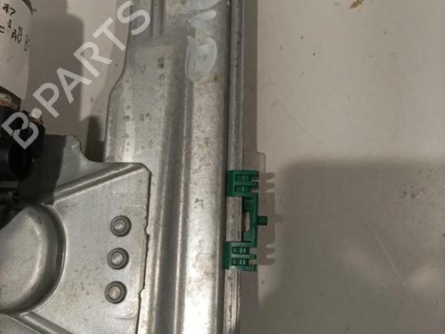 Used Front right window mechanism Front right window mechanism RENAULT CLIO III (BR0/1, CR0/1) 1.5 dCi (C/BR0G, C/BR1G) (68 hp) 22579635 22579635