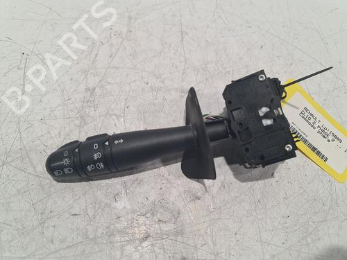 Interruttore RENAULT CLIO II (BB_, CB_) 1.4 16V (B/CB0P, BB13) (98 hp) 32002792