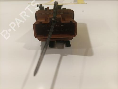 Used Left front window switch Left front window switch RENAULT CLIO III (BR0/1, CR0/1) 1.5 dCi (BR17, CR17) (86 hp) 24822449 24822449