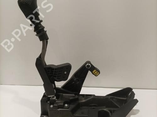 Gear lever NISSAN JUKE (F15) 1.5 dCi | BP22574171M90