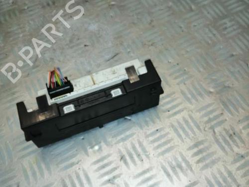 Used Display monitor RENAULT CLIO III (BR0/1, CR0/1) 1.5 dCi (BR17, CR17) (86 hp) 22590569