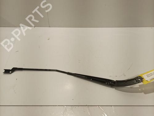 Used Front windshield wiper arm VW POLO VI (AW1, BZ1, AE1) 1.0 MPi (80 hp) 24454585