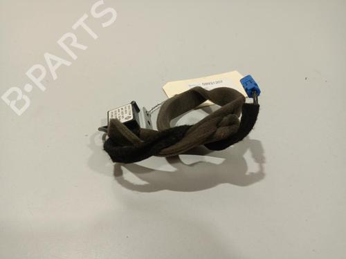 Used Antenna/Base RENAULT CLIO IV (BH_) 1.2 16V (73 hp) 22581057