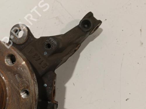 Used Left front steering knuckle RENAULT CLIO IV (BH_) 0.9 TCe 75 (BHNP) (76 hp) 22571688