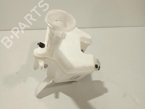 Windscreen washer tank TOYOTA YARIS (_P13_) 1.5 (NSP131_) | BP22581186C113 