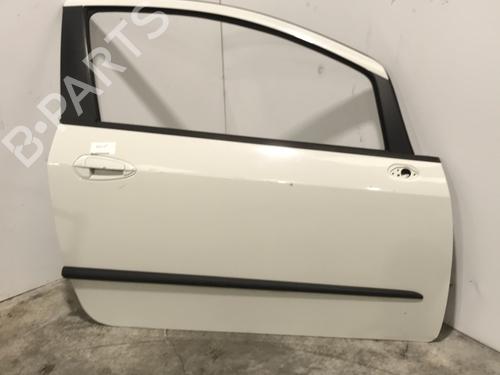 Used Right front door FIAT GRANDE PUNTO (199_) 1.3 D Multijet (75 hp) 26594267