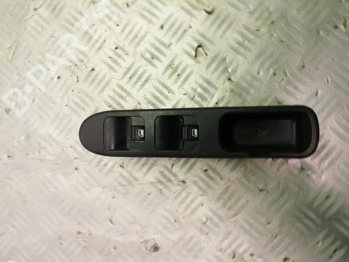 Used Left front window switch PEUGEOT 307 (3A/C) 1.6 16V (109 hp) 22581383