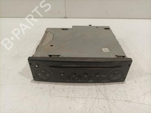 Used Radio RENAULT TRAFIC II Van (FL) 1.9 dCi 80 (FL0B) (82 hp) 30061687