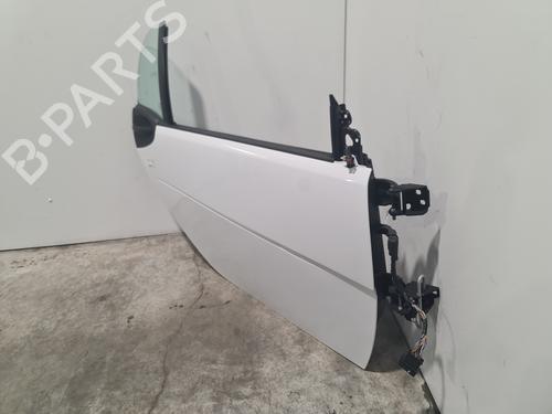 Used Right front door Right front door 37747850 37747850