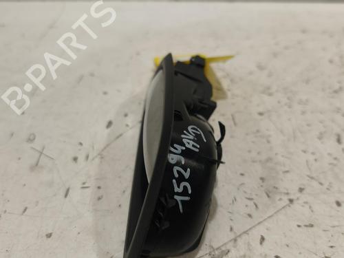 front-right-interior-door-handle-renault-megane-iv-hatchback-b9amn_-2015-36650785 main image