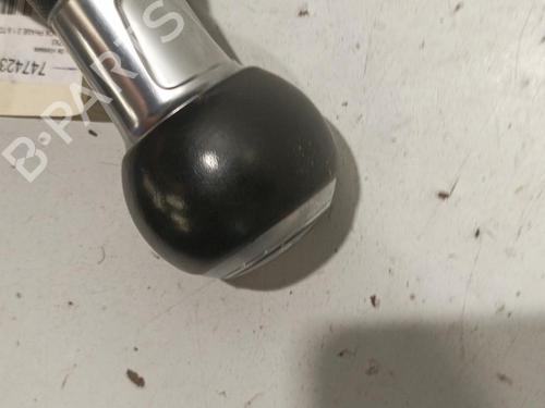 Used Shift knob Shift knob AUDI A3 Sportback (8VA, 8VF) 1.6 TDI (110 hp) 22571764 22571764