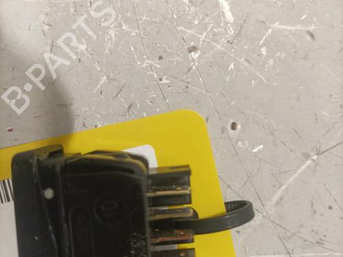Used Left front window switch Left front window switch CITROËN SAXO (S0, S1) 1.1 X, SX (60 hp) 22579104 22579104