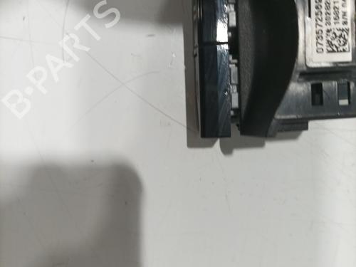 Used Warning switch Warning switch FIAT 500e (332_) Elektro (FA1) (95 hp) 31672777 31672777