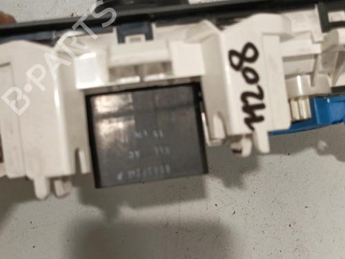 climate-control-renault-twingo-ii-cn0_-15-dci-75-7701067954-2007-22576298 main image