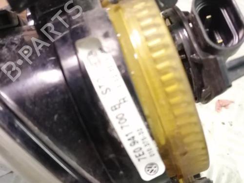 Used Right front fog light Right front fog light VW TRANSPORTER T5 Bus (7HB, 7HJ, 7EB, 7EJ) 2.0 BiTDI (180 hp) 22587433 22587433