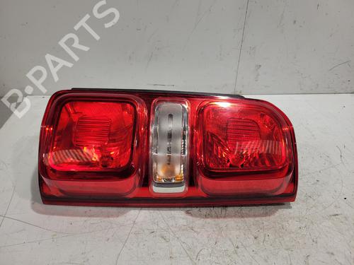 right-taillight-peugeot-expert-van-v_-2016-39662727 main image