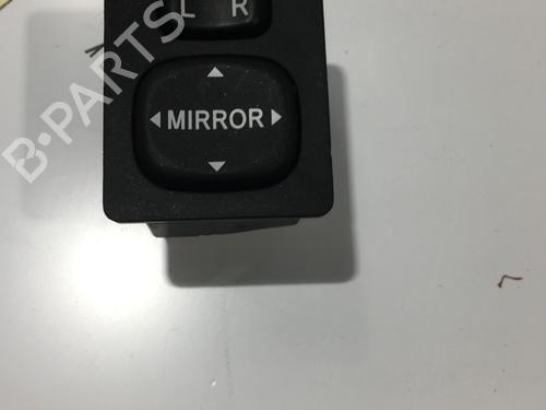 Used Switch TOYOTA YARIS (_P13_) 1.5 (NSP131_) (112 hp) 22575545