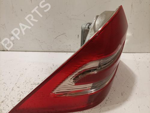 left-taillight-mercedes-benz-c-class-w203-2000-2001-2002-2003-2004-2005-2006-2007-39255363 main image
