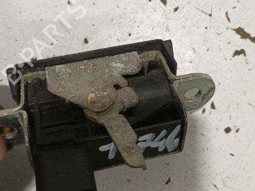 Tailgate lock VW GOLF V (1K1) 1.9 TDI | BP22571602C101 