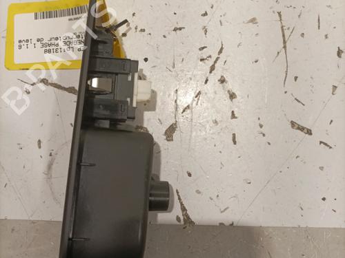 Used Right rear window switch Right rear window switch JEEP RENEGADE SUV (BU, B1, BV) 1.6 CRD (120 hp) 22589381 22589381