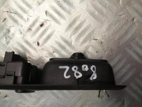 Used Left front window switch Left front window switch PEUGEOT 407 (6D_) 2.0 HDi 135 (6DRHRH, 6DRHRE, 6DRHRG, 6DRHRJ) (136 hp) 22583743 22583743