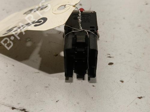 Used Warning switch Warning switch VW GOLF V (1K1) 1.9 TDI (105 hp) 22574967 22574967