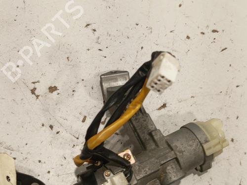 Used Ignition barrel HYUNDAI TUCSON (JM) 2.0 CRDi All-wheel Drive (113 hp) 22574731
