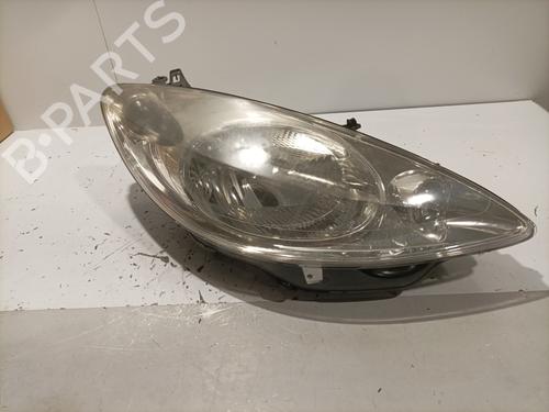 Phare droit PEUGEOT 1007 (KM_) 1.4 (75 hp) 22583224