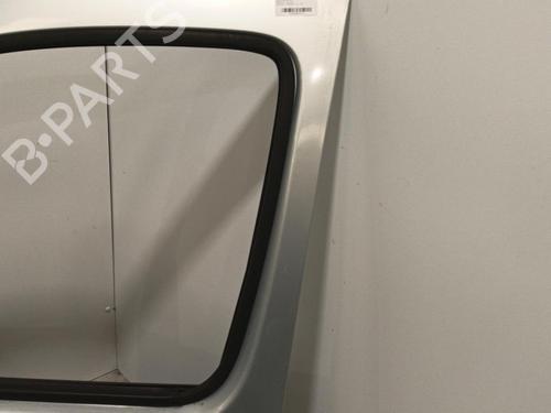 Used Left front door Left front door 22588412 22588412