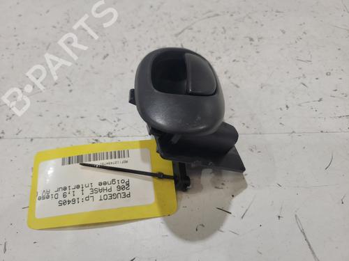 Venstre foran invendig håndtak Venstre foran invendig håndtak PEUGEOT 206 Hatchback (2A/C) 1.9 D (69 hp) 36762958 36762958